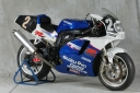 Suzuki-GSXR-750-1995.jpg